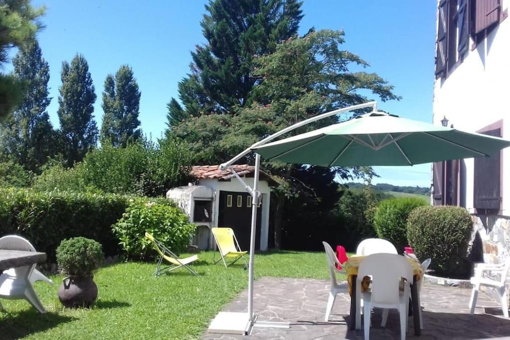 Logement Calme Et Authentique A Espelette Extérieur photo